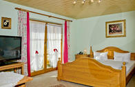 Hotelzimmer 3-Sterne Landhotel Moorhof Neuschönau Nationalpark Bayerischer Wald Niederbayern (Gemütliche Hotelzimmer erwarten Sie im 3-Sterne Landhotel Moorhof in Neuschönau / Nationalpark Bayerischer Wald in Niederbayern.)